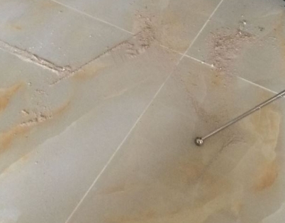 资阳瓷砖空鼓维修公司分享粘合剂选择不当在瓷砖铺贴过程中可能导致以下问题